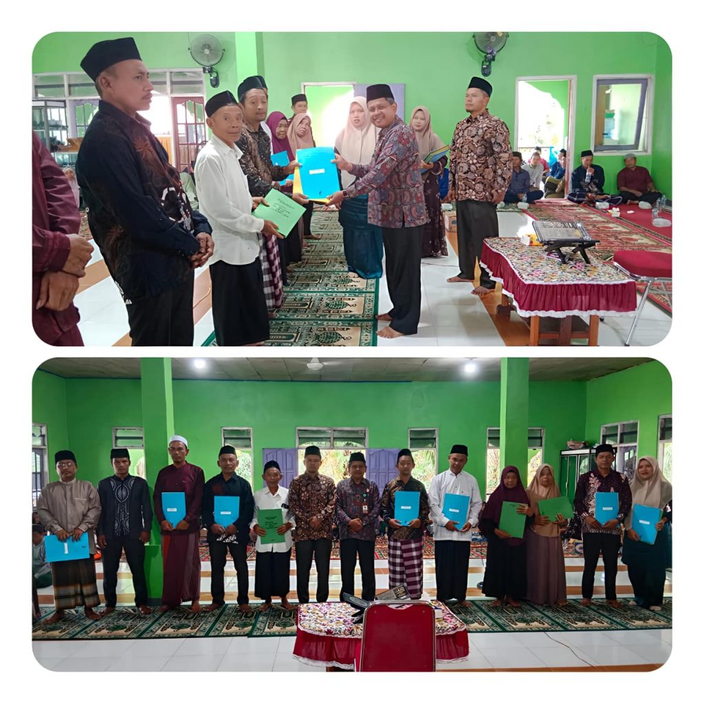 Perkuat Legalitas Aset Umat, KUA Rokan IV Koto Terbitkan 8 Akta Ikrar Wakaf di Desa Sikebau Jaya