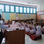 Penguatan Pemahaman Agama Islam Anak-Anak Sekolah Dasar oleh Penyuluh Agama Islam Rokan IV Koto Di SD 017