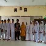 Penyuluh Agama Islam KUA Rokan IV Koto Gelar Pembinaan Karakter Remaja di SMPN 8 IV Koto Desa Tibawan
