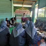 Penyuluh Agama Islam KUA Rokan IV Koto Gelar Pembinaan Majelis Taklim dan Seni Budaya Islam di Desa Sikebau Jaya