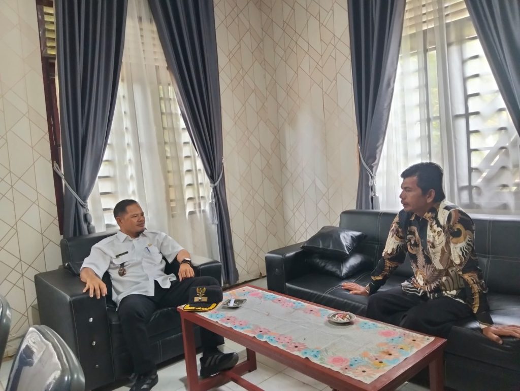 KUA Rokan IV Koto Koordinasi dengan Pemerintah Desa Cipang Kiri Hilir Bahas Dampak Nikah Siri